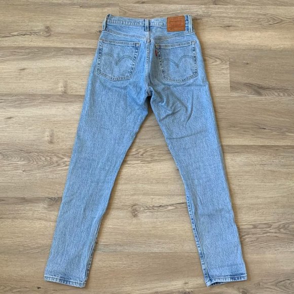 Levi’s 501 Straight High Rise Mom Jeans - Picture 2 of 4